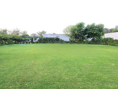 6 Bedroom Farm house in Dera Mandi, South Delhi