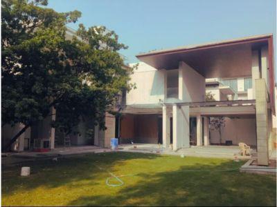5 Bedroom Farm house 2000 sq yds in Vasant Kunj, South Delhi