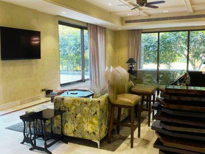 5 Bedroom Farm house 9680 sq yds in Chattarpur, South Delhi