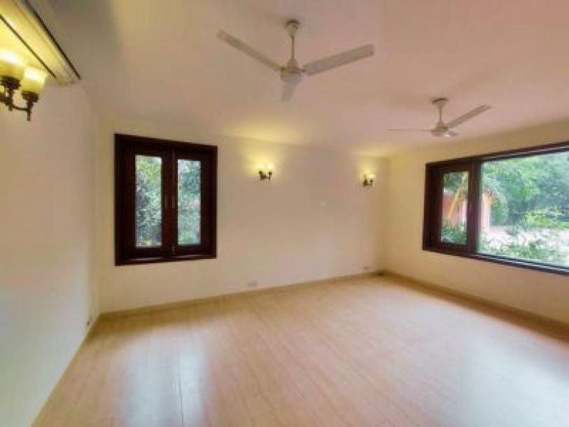 5 Bedroom Farm house 2000 sq yds in Vasant Kunj, South Delhi-4