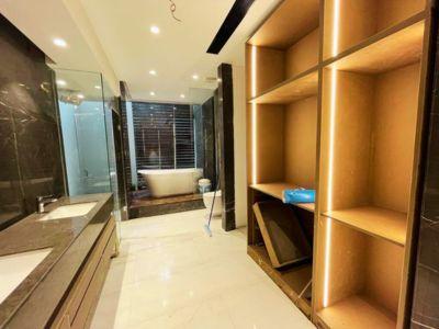 5 Bedroom Farm house 2420 sq yds in Vasant Kunj, South Delhi