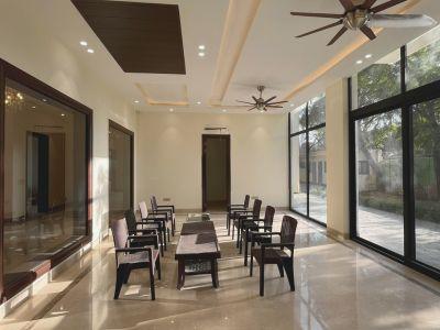 6 Bedroom Farm house 4840 sq yds in Chattarpur Delhi