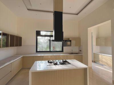 6 Bedroom Farm house 4840 sq yds in Chattarpur Delhi