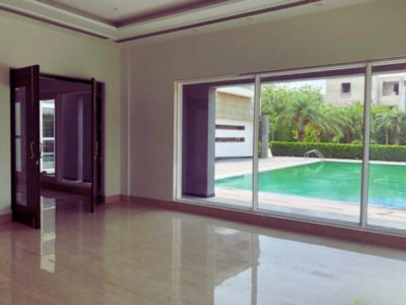 5 Bedroom Farm house 2400 sq yard in Chattarpur, South Delhi-8