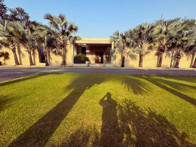 6 Bedroom Farm house 10000 sq yard in Chattarpur, South Delhi