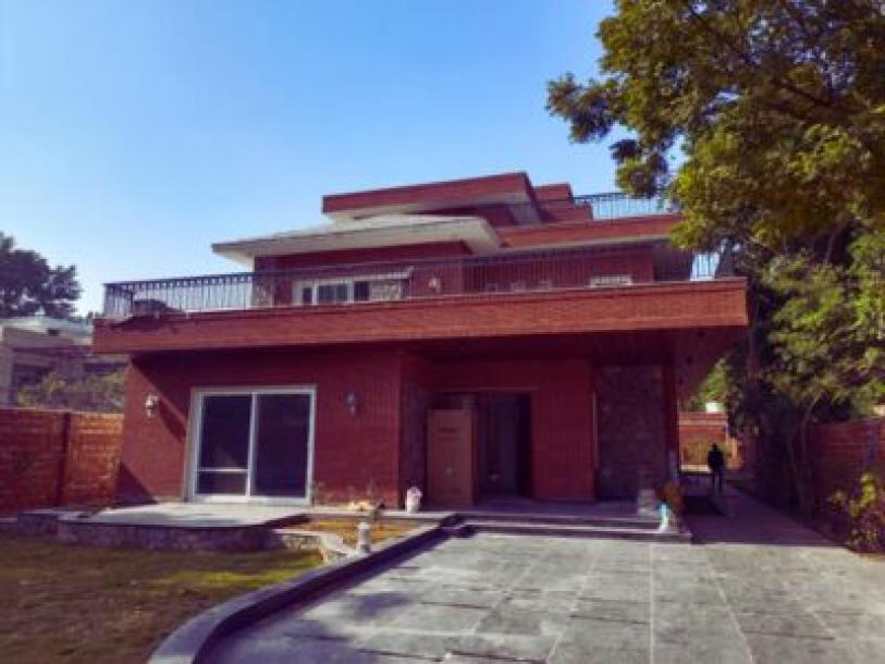 6 Bedroom Farm house 1200 sq yard in Vasant Kunj, South Delhi-2