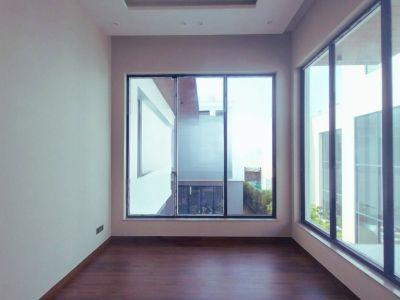 5 Bedroom Farm house 177 sq yd in Sultanpur, South Delhi