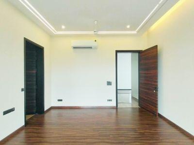 5 Bedroom Farm house 1500 sq-yds in Sultanpur, South Delhi