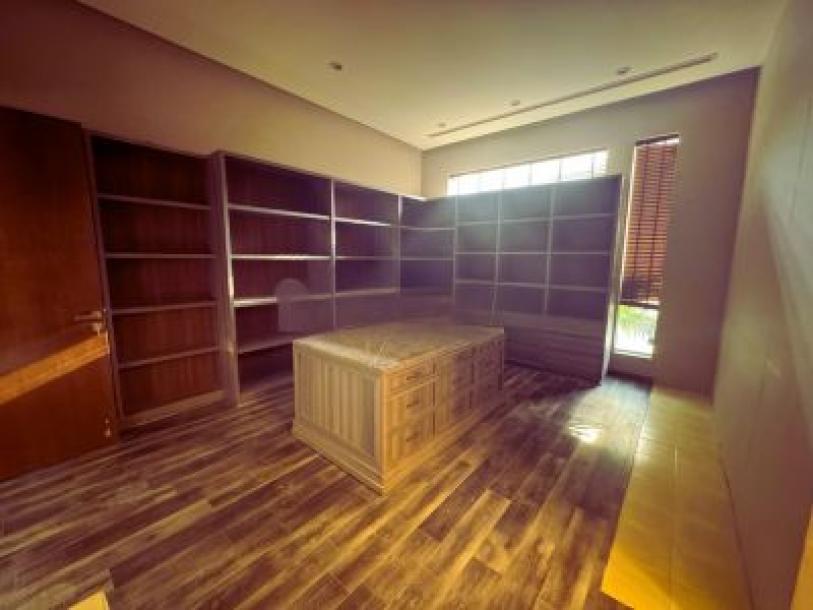 6 Bedroom Farm house 10000 sq yard in Chattarpur, South Delhi-4